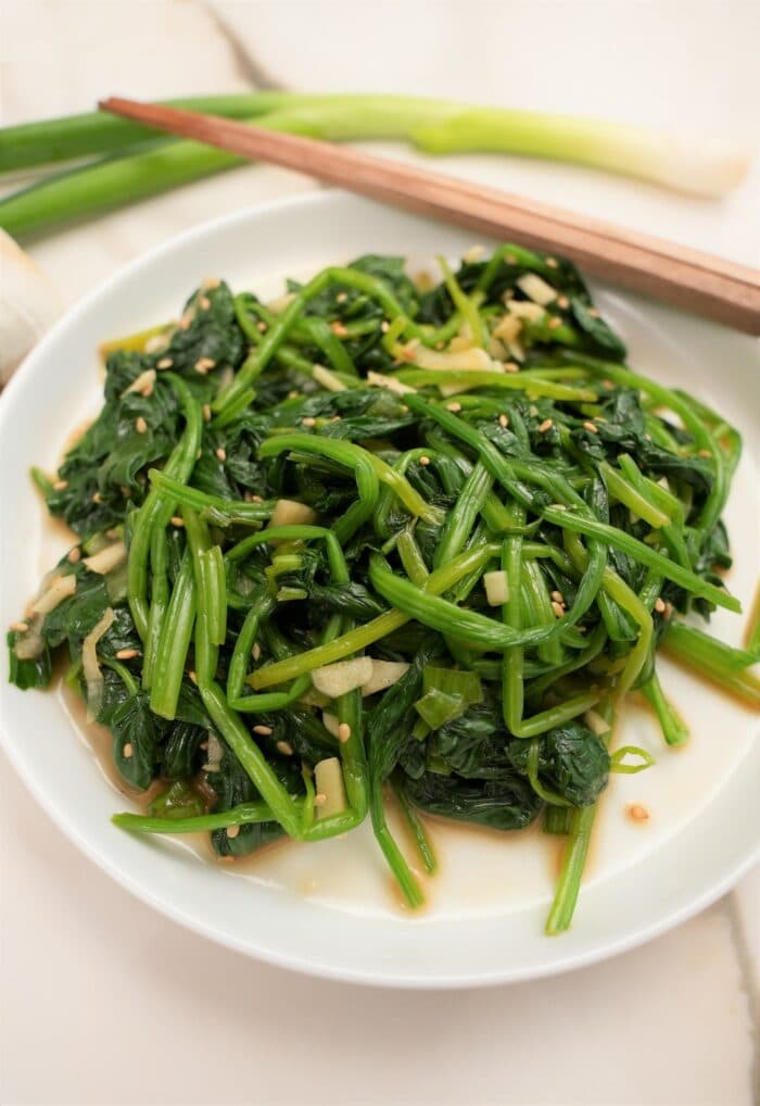 korean spinach side dish close up