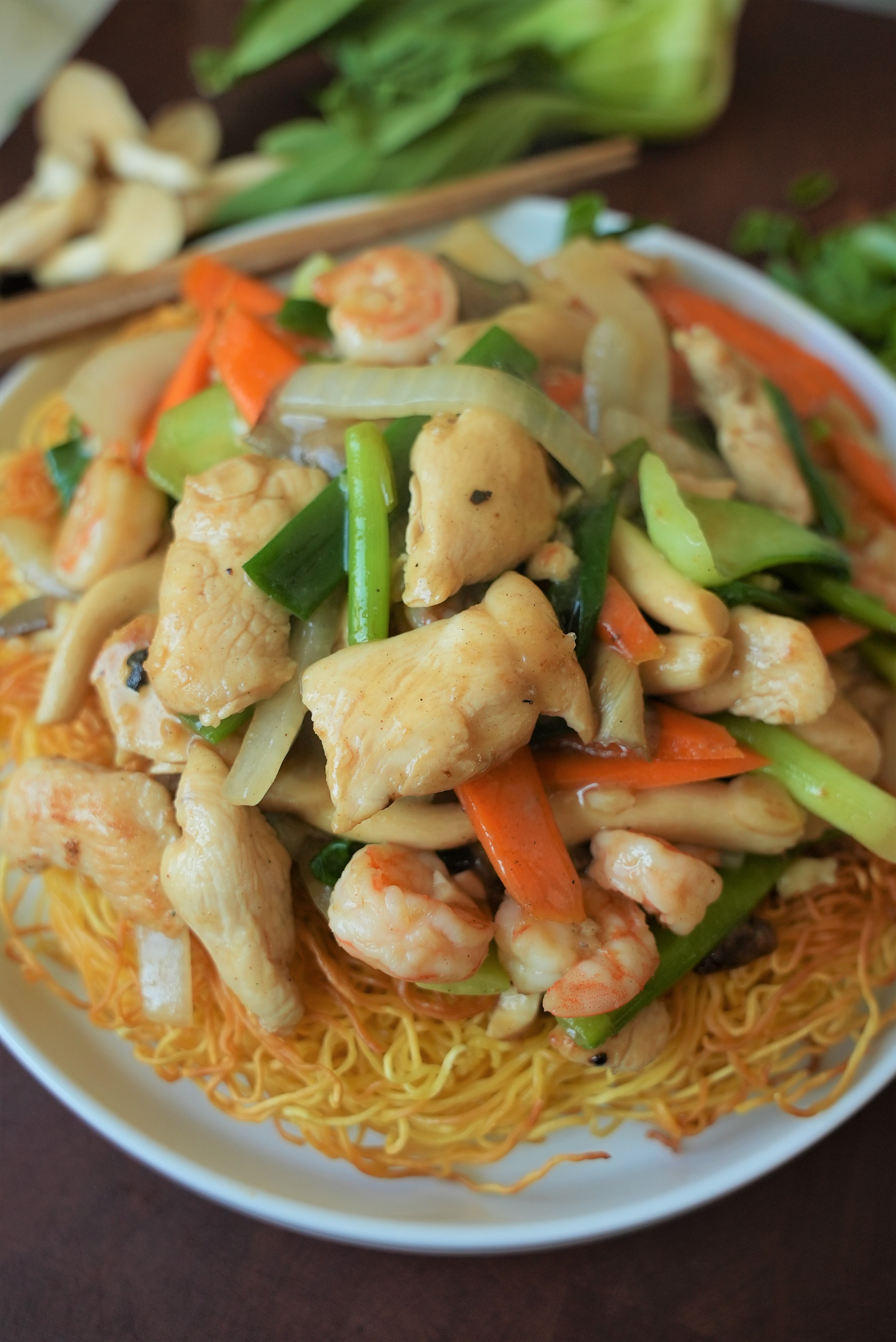 Vegetable Chow Mein With White Rice And Crispy Noodles