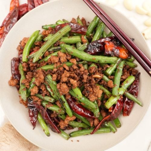 https://cjeatsrecipes.com/wp-content/uploads/2022/05/Chinese-Green-Beans-Cover-500x500.jpg