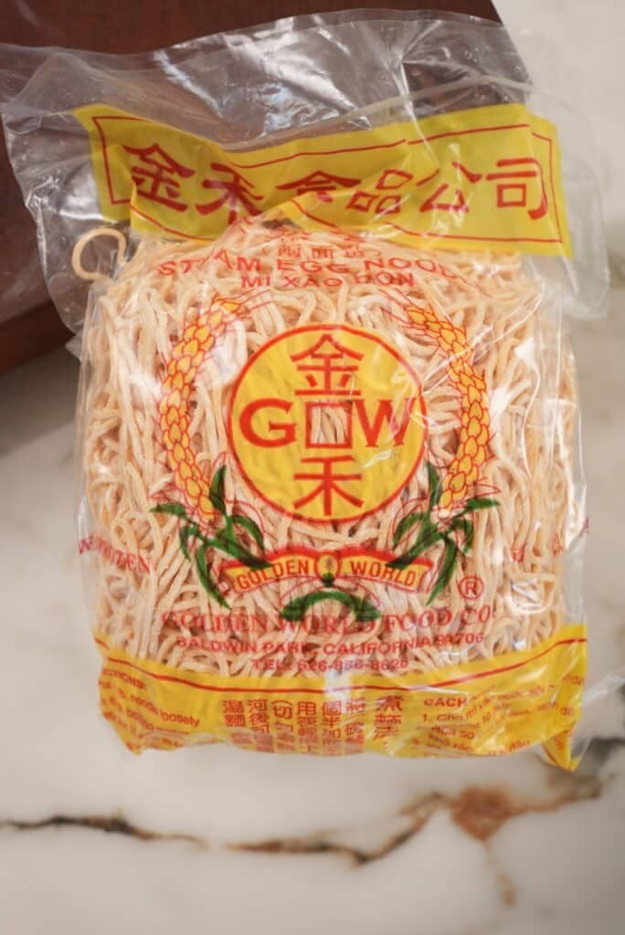 Chow mein noodles in packaging