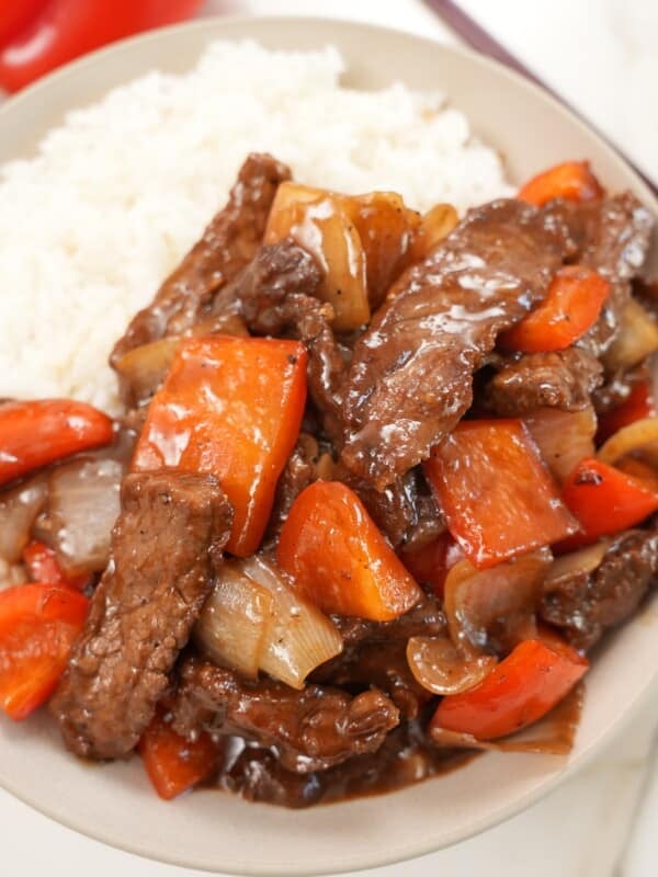 Black Pepper Beef close up on a bowl
