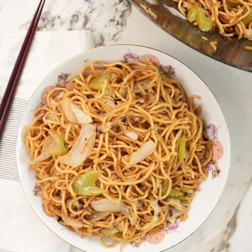 Panda Express Chow Mein (COPYCAT) - CJ Eats Recipes