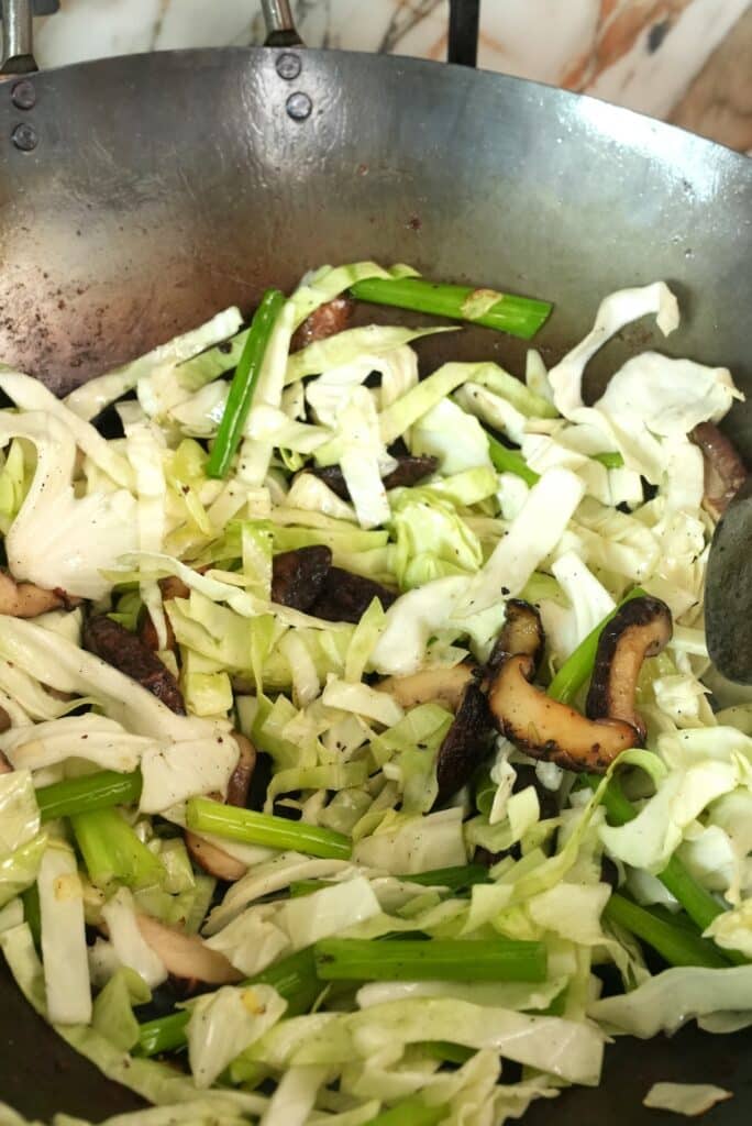 stir fried vegetables for shanghai fried noodles