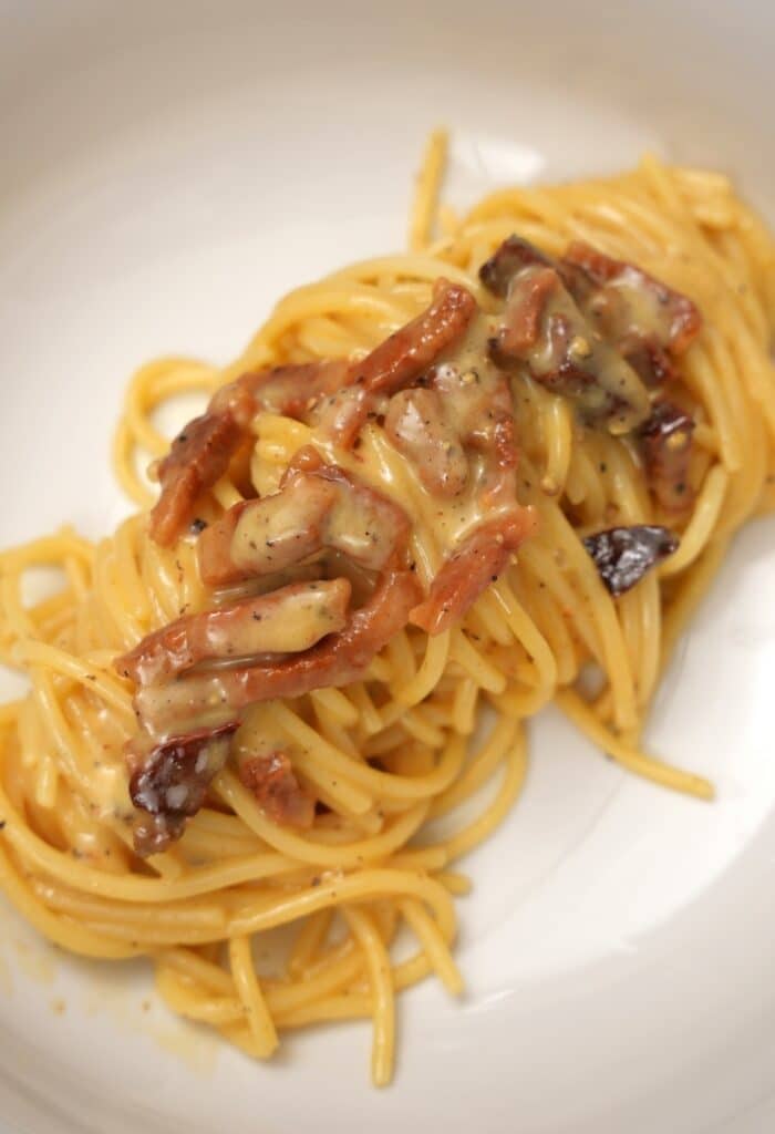 Carbonara on a plate