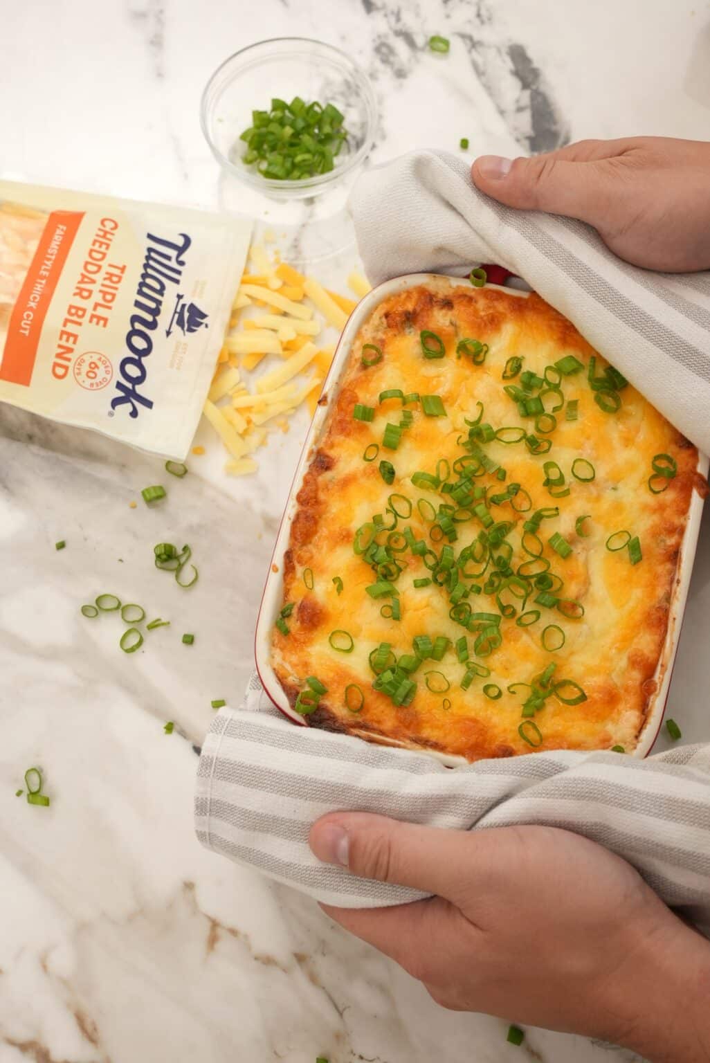 Crab Rangoon Dip (+ Crispy Wonton Chips) (VIDEO) CJ Eats Recipes