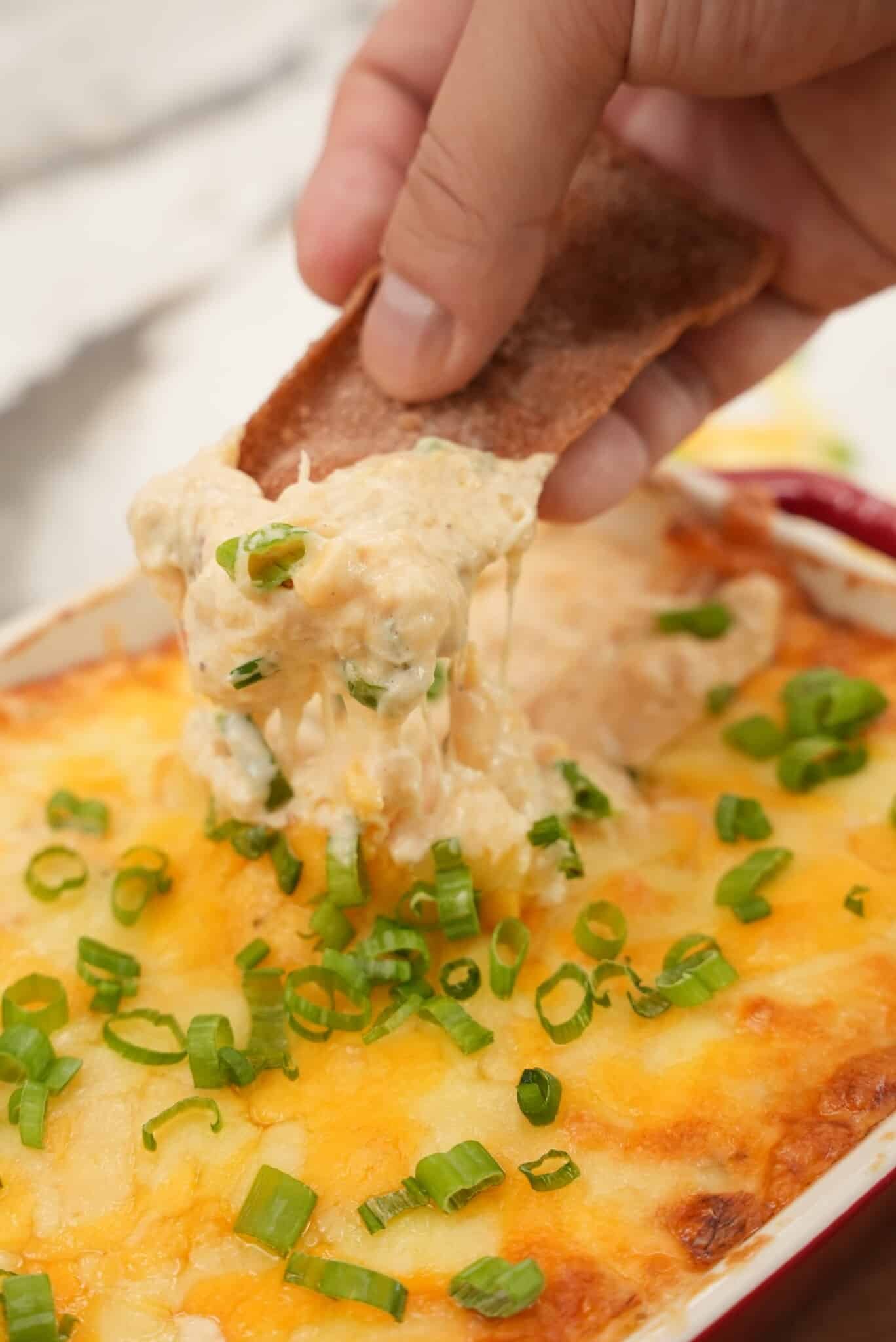 Crab Rangoon Dip (+ Crispy Wonton Chips) (VIDEO)