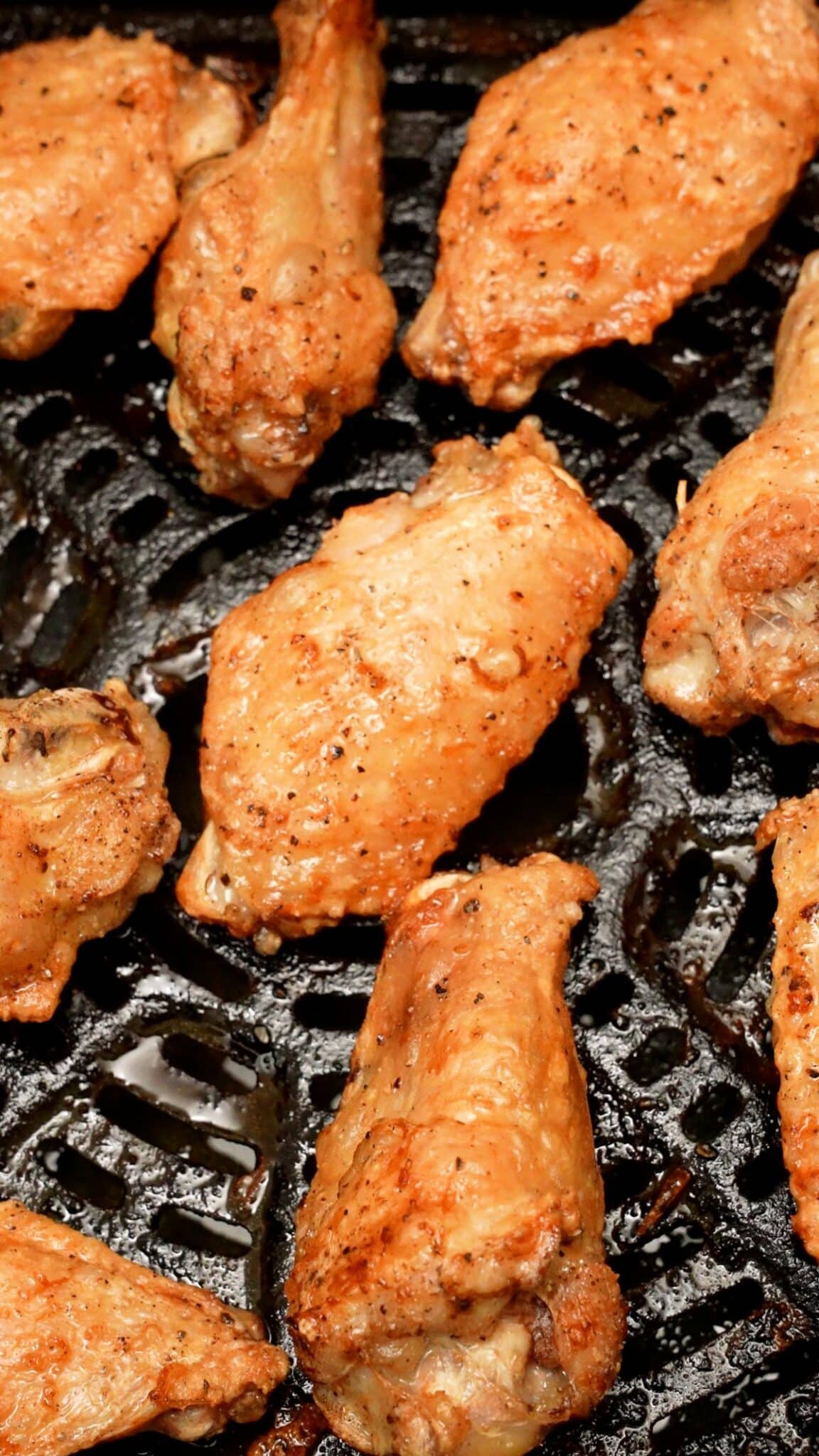 Crispy chicken wings fully cooked in the air fryer.