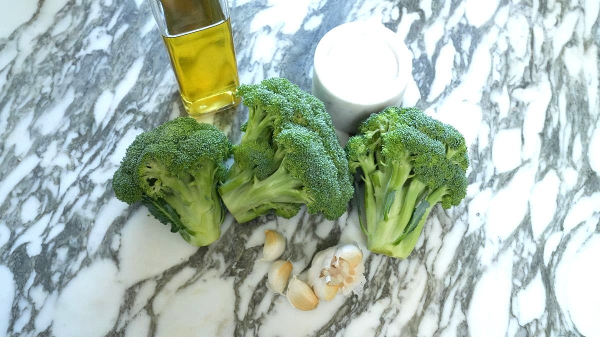Raw ingredients for Din Tai Fung Broccoli with garlic.