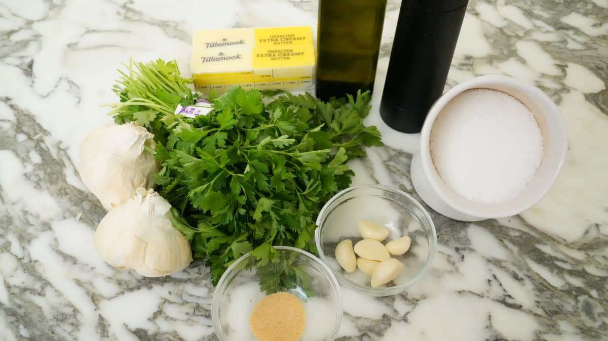 Raw ingredients for garlic butter.